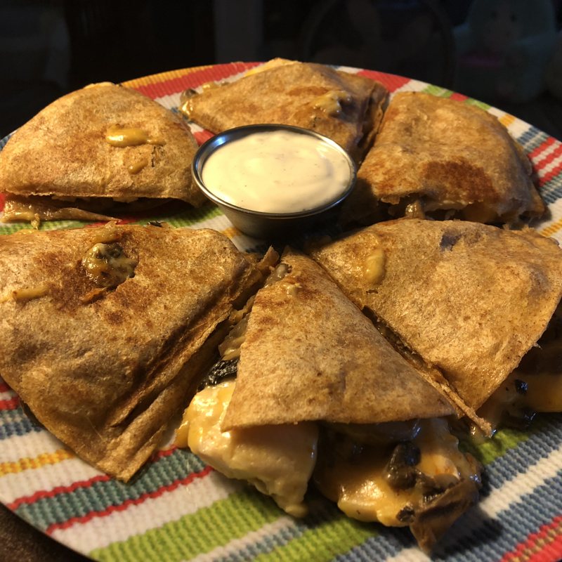 Mushroom quesadilla with dipping sauce